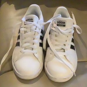 ADIDAS cloudfoam sneakers, size 8
